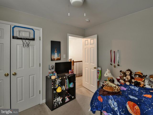 5807 IVY LEAGUE, Catonsville, MD 21228