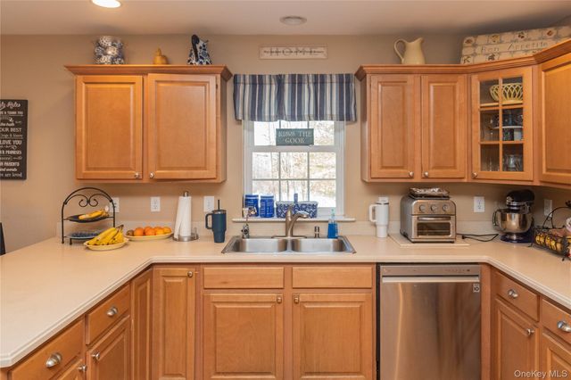 67 Seaman Road, Stormville, NY 12582