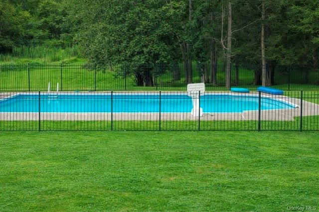 67 Seaman Road, Stormville, NY 12582