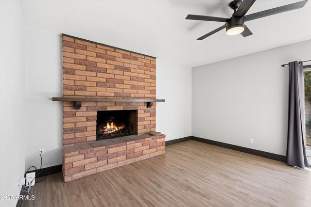 3817 W HARMONT Drive, Phoenix, AZ 85051