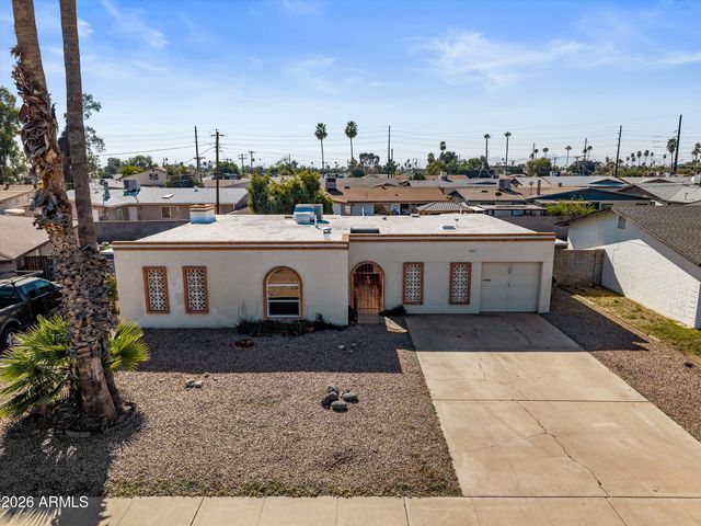3817 W HARMONT Drive, Phoenix, AZ 85051