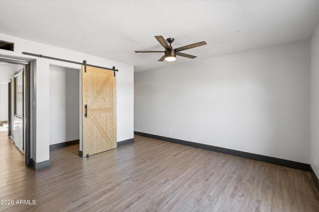 3817 W HARMONT Drive, Phoenix, AZ 85051