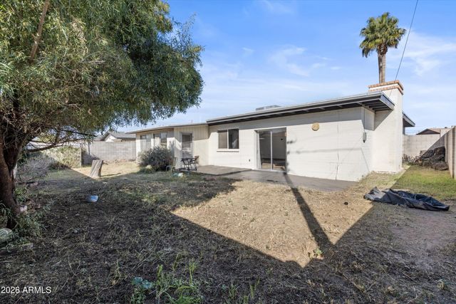 3817 W HARMONT Drive, Phoenix, AZ 85051