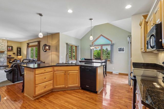 5120 Old Farm ROAD, Racine, WI 53402