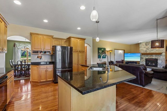 5120 Old Farm ROAD, Racine, WI 53402