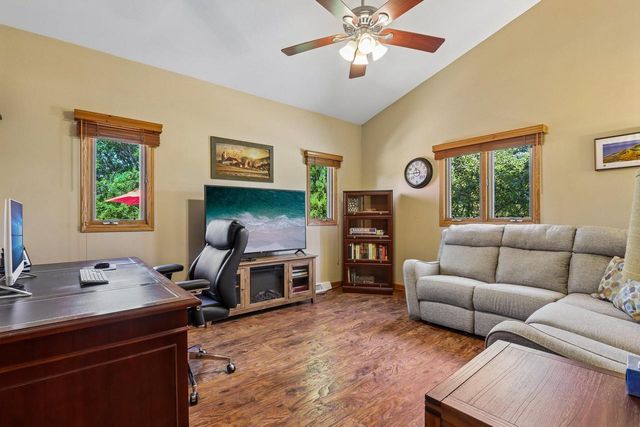 5120 Old Farm ROAD, Racine, WI 53402