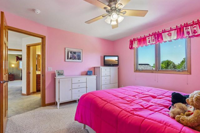 5120 Old Farm ROAD, Racine, WI 53402