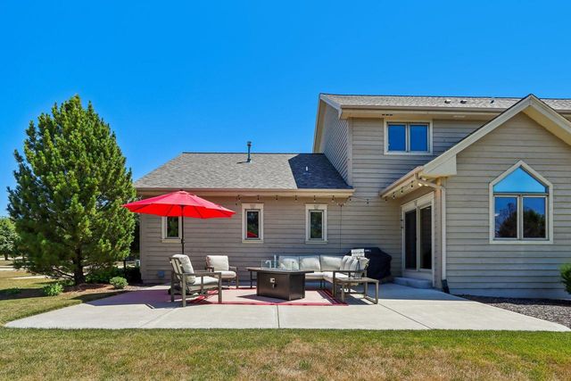 5120 Old Farm ROAD, Racine, WI 53402