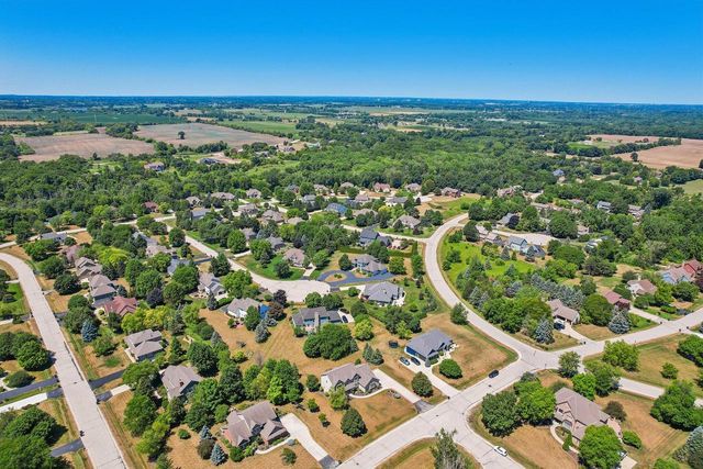 5120 Old Farm ROAD, Racine, WI 53402