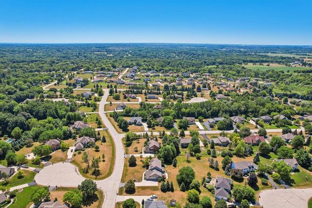 5120 Old Farm ROAD, Racine, WI 53402