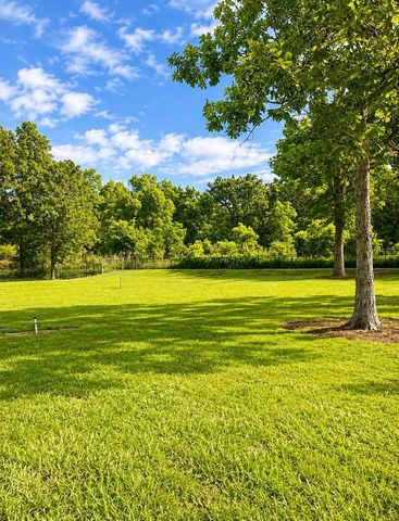 236 County Road 4502, Dayton, TX 77535