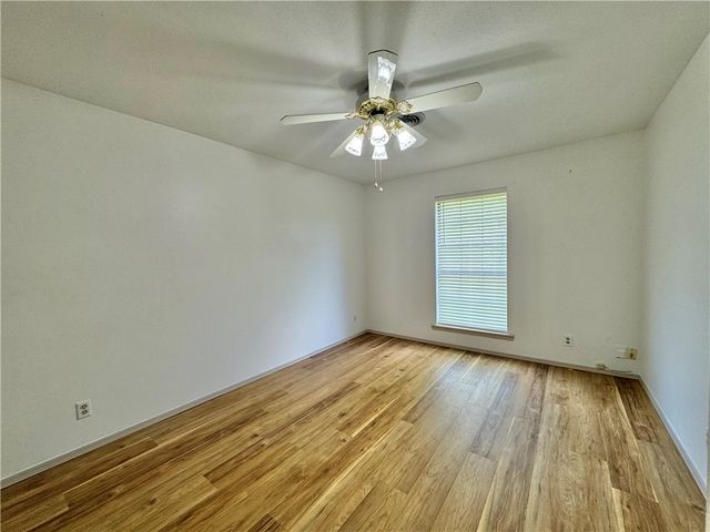 1101 S LAREDO Avenue, Russellville, AR 72801