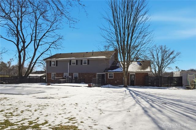 6808 Saint Laurent Circle, Dayton, OH 45459