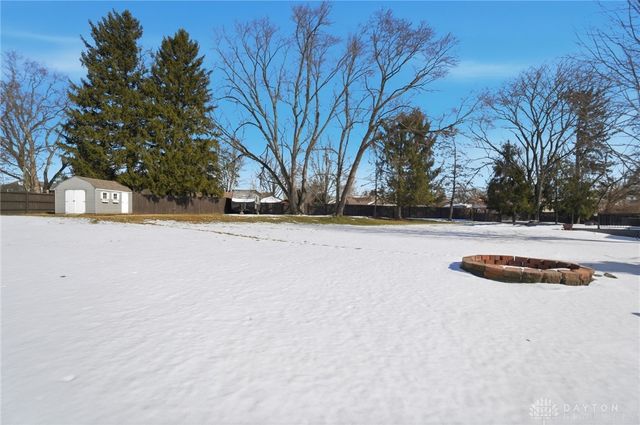 6808 Saint Laurent Circle, Dayton, OH 45459