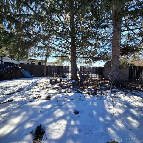 6808 Saint Laurent Circle, Dayton, OH 45459