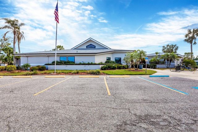 618 DEERWOOD AVENUE, Englewood, FL 34223