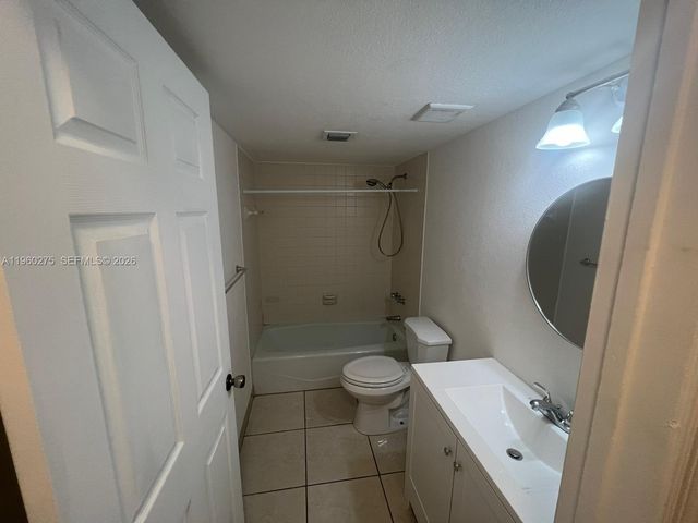 3611 SW 117th Ave 10-303, Miami, FL 33175