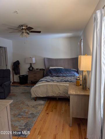 5623 Wood Ridge Road, Wilmington, NC 28409