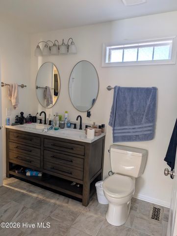 5623 Wood Ridge Road, Wilmington, NC 28409