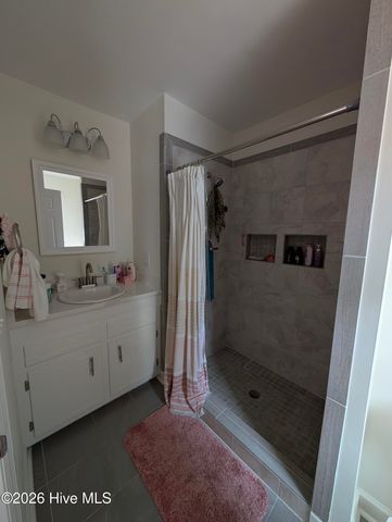 5623 Wood Ridge Road, Wilmington, NC 28409