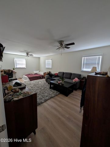 5623 Wood Ridge Road, Wilmington, NC 28409