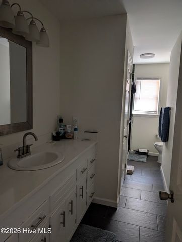 5623 Wood Ridge Road, Wilmington, NC 28409