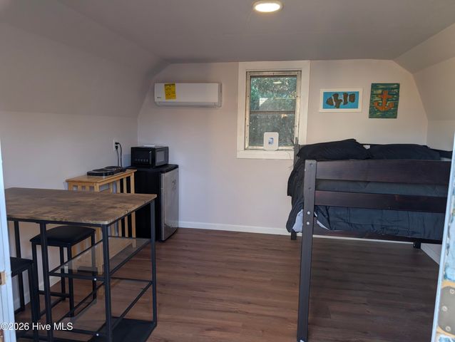 5623 Wood Ridge Road, Wilmington, NC 28409