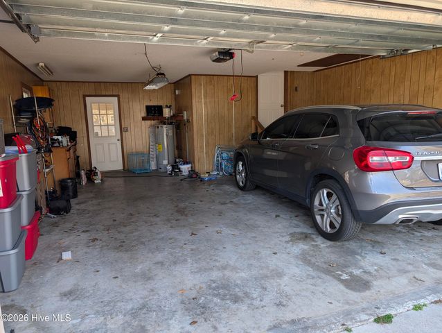 5623 Wood Ridge Road, Wilmington, NC 28409