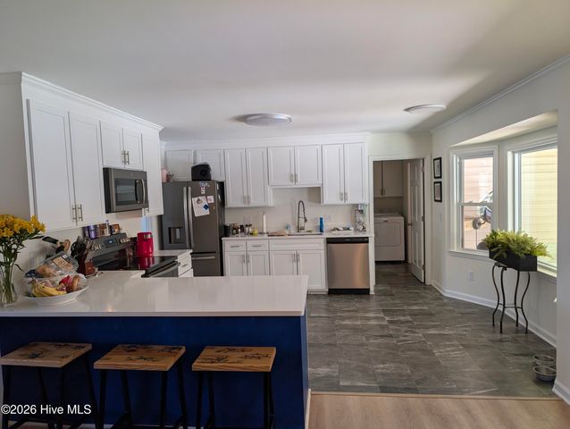 5623 Wood Ridge Road, Wilmington, NC 28409