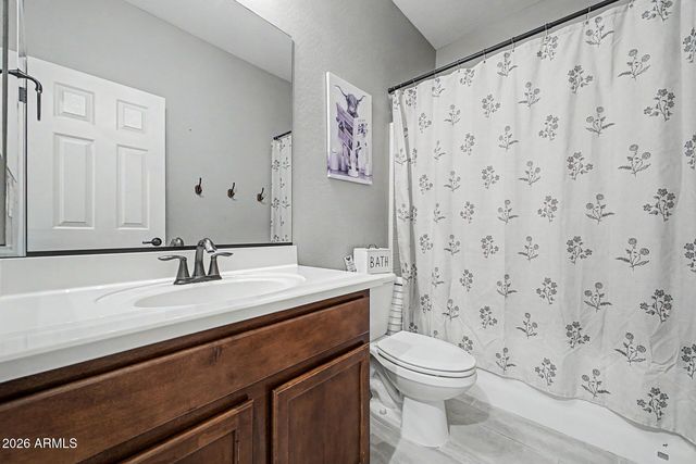 859 W HARVEST Road, San Tan Valley, AZ 85140