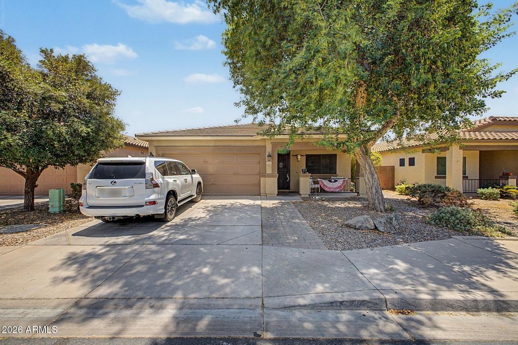 859 W HARVEST Road, San Tan Valley, AZ 85140