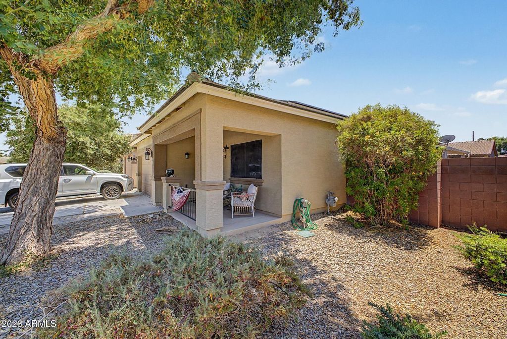 859 W HARVEST Road, San Tan Valley, AZ 85140 — photo 2