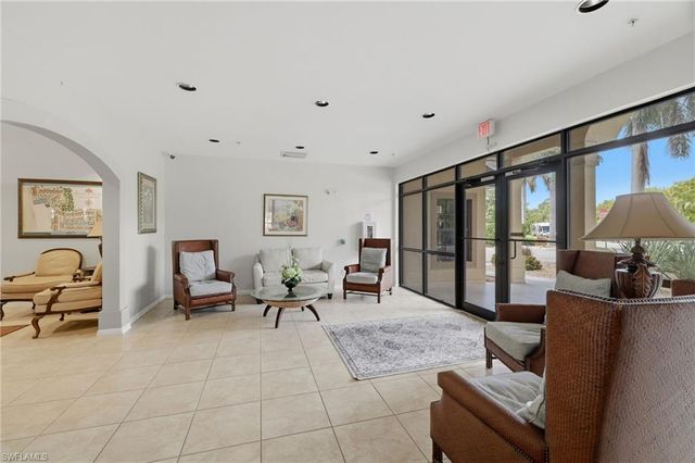 1108 Winding Pines CIR 201, Cape Coral, FL 33909