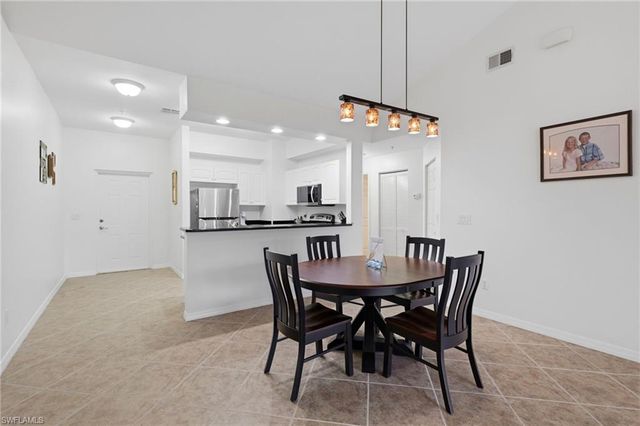 1108 Winding Pines CIR 201, Cape Coral, FL 33909