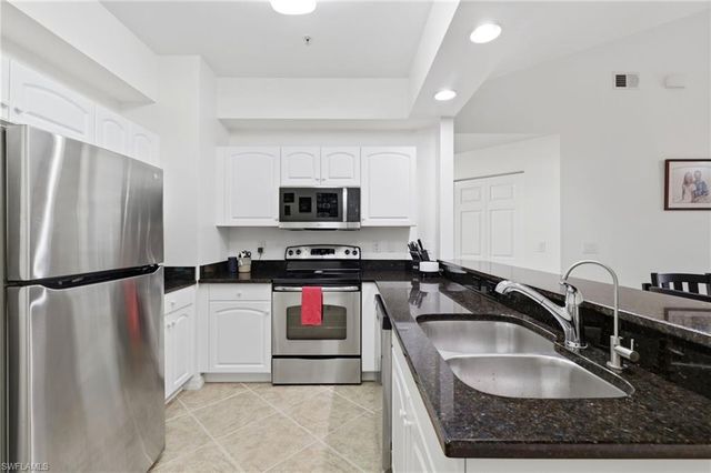 1108 Winding Pines CIR 201, Cape Coral, FL 33909