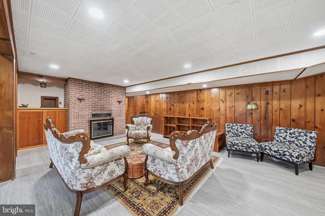 20801 NEW HAMPSHIRE AVE, Brookeville, MD 20833
