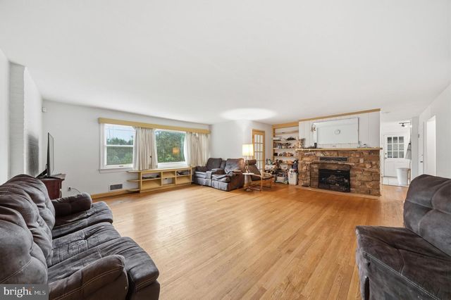 20801 NEW HAMPSHIRE AVE, Brookeville, MD 20833