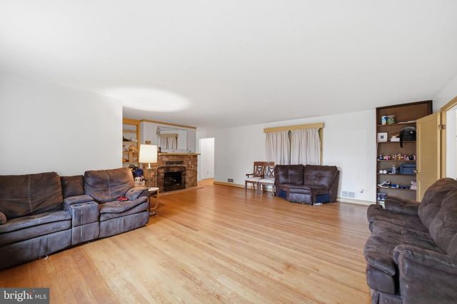 20801 NEW HAMPSHIRE AVE, Brookeville, MD 20833