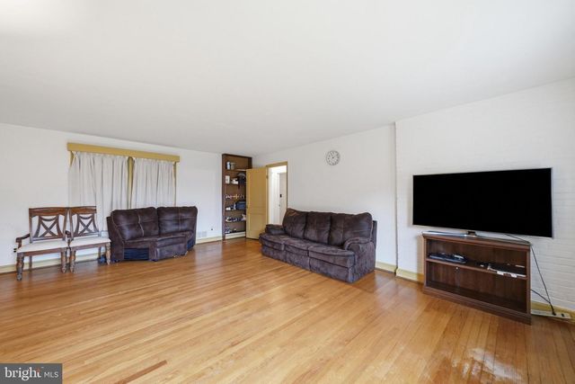 20801 NEW HAMPSHIRE AVE, Brookeville, MD 20833