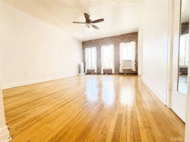 2121 James M Wood Boulevard 411, Los Angeles, CA 90006
