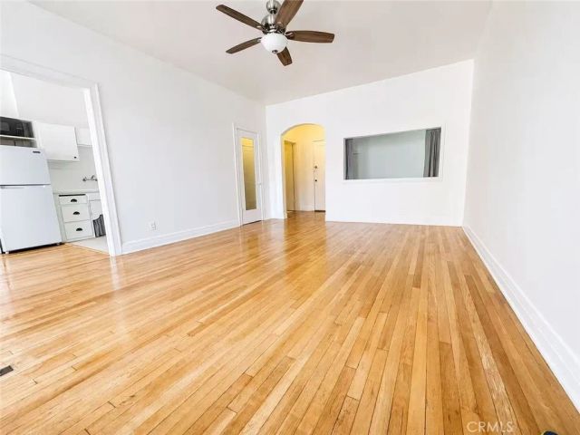 2121 James M Wood Boulevard 411, Los Angeles, CA 90006