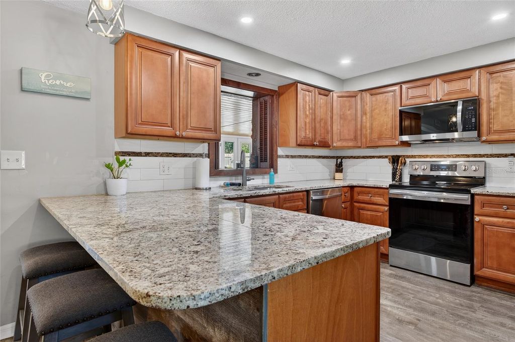 Image 11 of property listing at 1010 FERNALD STREET, Edgewater, FL 32132