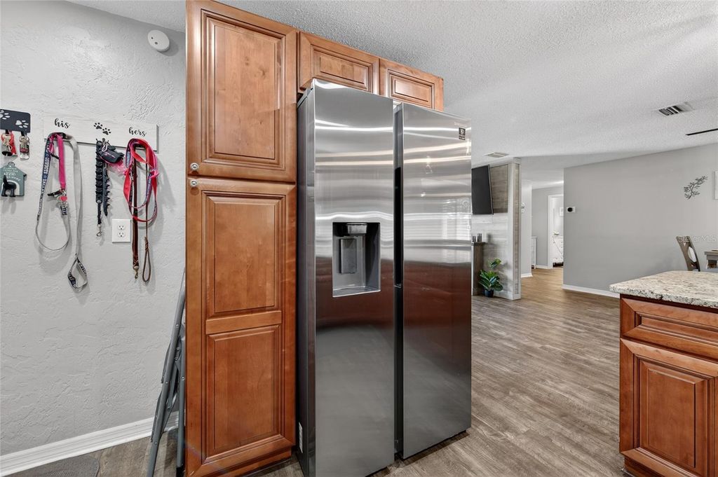 Image 13 of property listing at 1010 FERNALD STREET, Edgewater, FL 32132