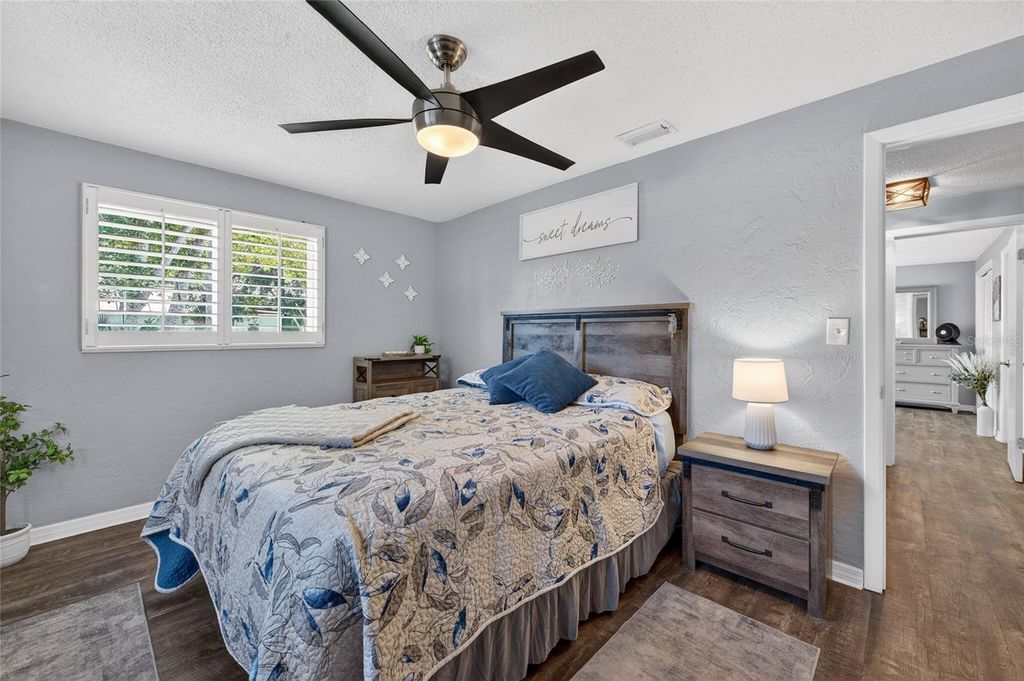 Image 19 of property listing at 1010 FERNALD STREET, Edgewater, FL 32132