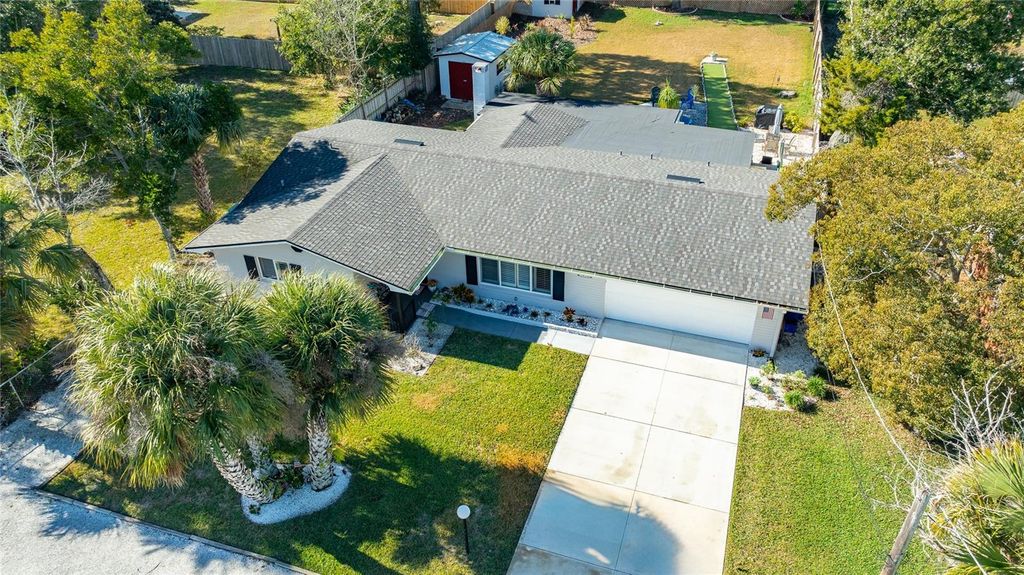 Image 37 of property listing at 1010 FERNALD STREET, Edgewater, FL 32132