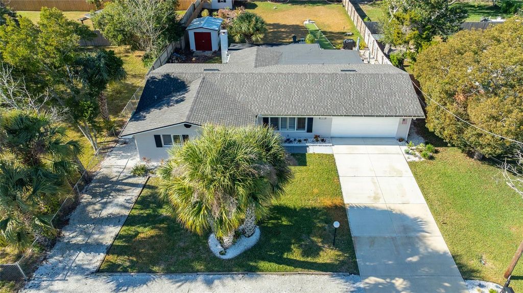 Image 39 of property listing at 1010 FERNALD STREET, Edgewater, FL 32132