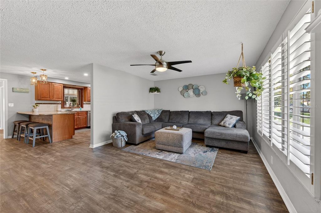 Image 7 of property listing at 1010 FERNALD STREET, Edgewater, FL 32132