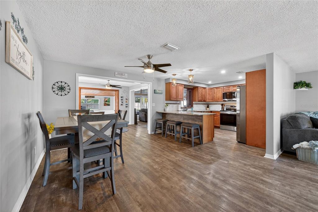 Image 9 of property listing at 1010 FERNALD STREET, Edgewater, FL 32132