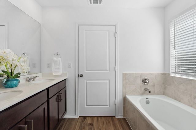 185 Silver Springs A BND, Kyle, TX 78640