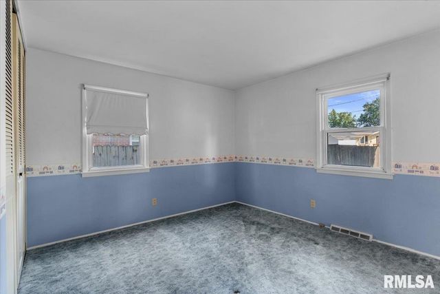 8 Foresters Lane, Springfield, IL 62704